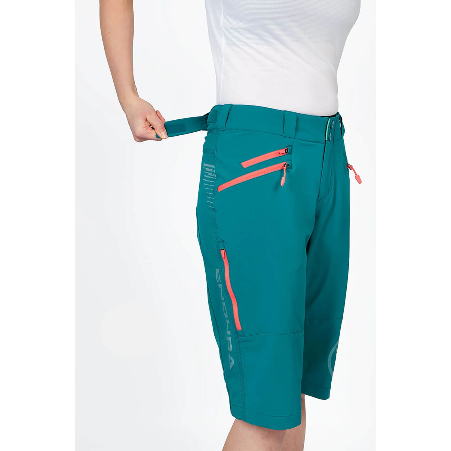 Endura Women’s SingleTrack Short II - Spruce Green 6 Endura Women’s SingleTrack Short II - Spruce Green - Image 4
