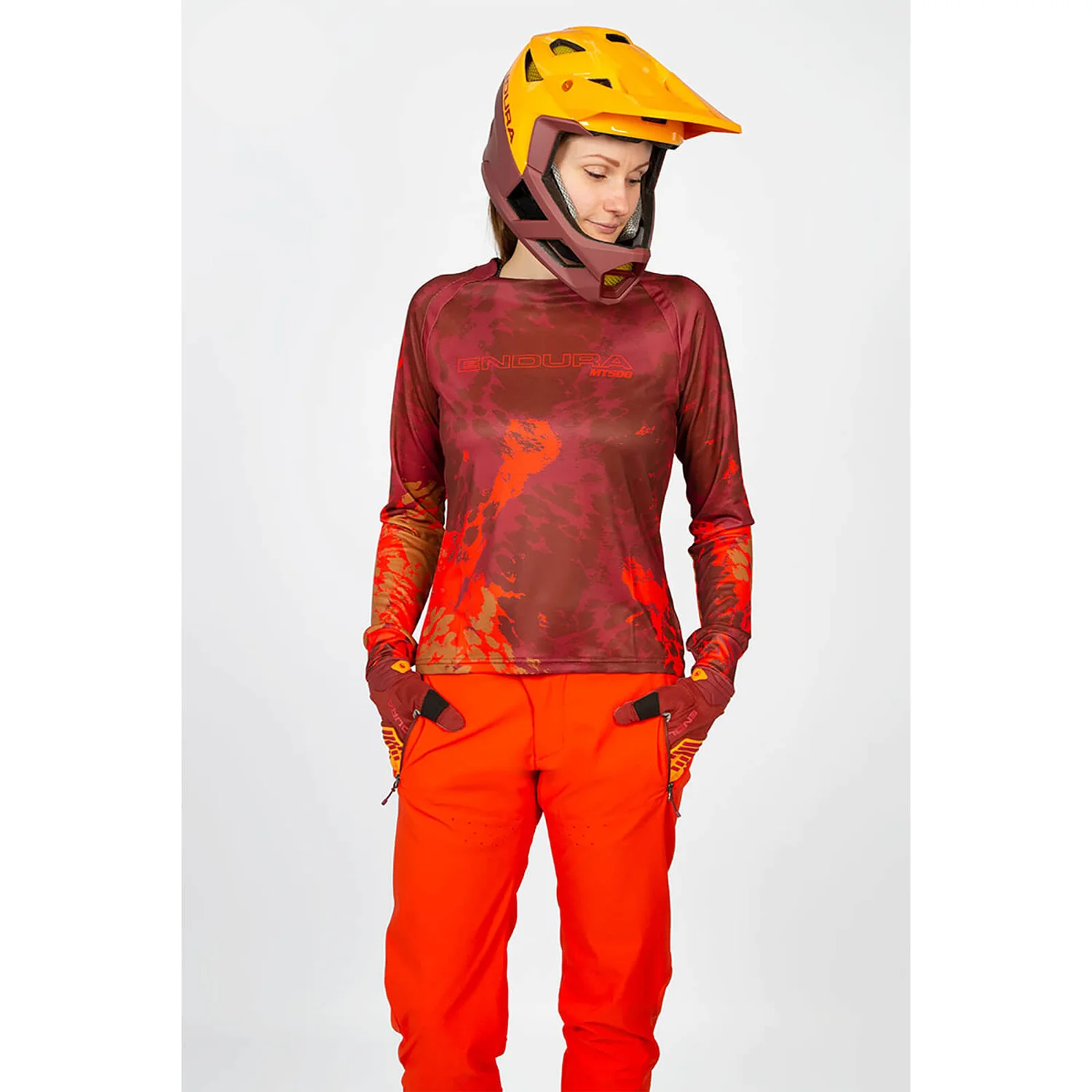 Endura Women’s MT500 Burner Pant - Paprika 5 Endura Women’s MT500 Burner Pant - Paprika - Image 3