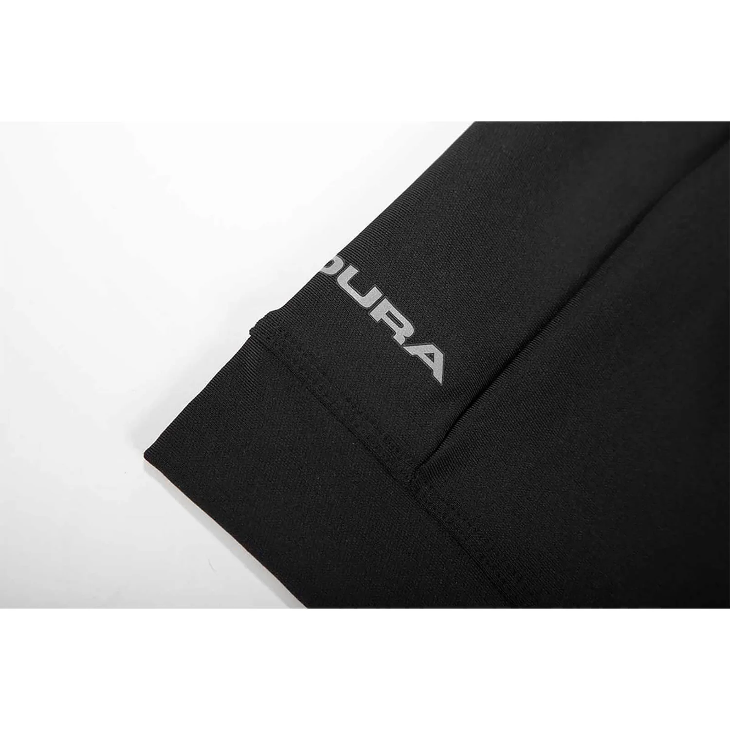 Endura Women's Xtract Knicker II - Black 6 Endura Women's Xtract Knicker II - Black - Image 4