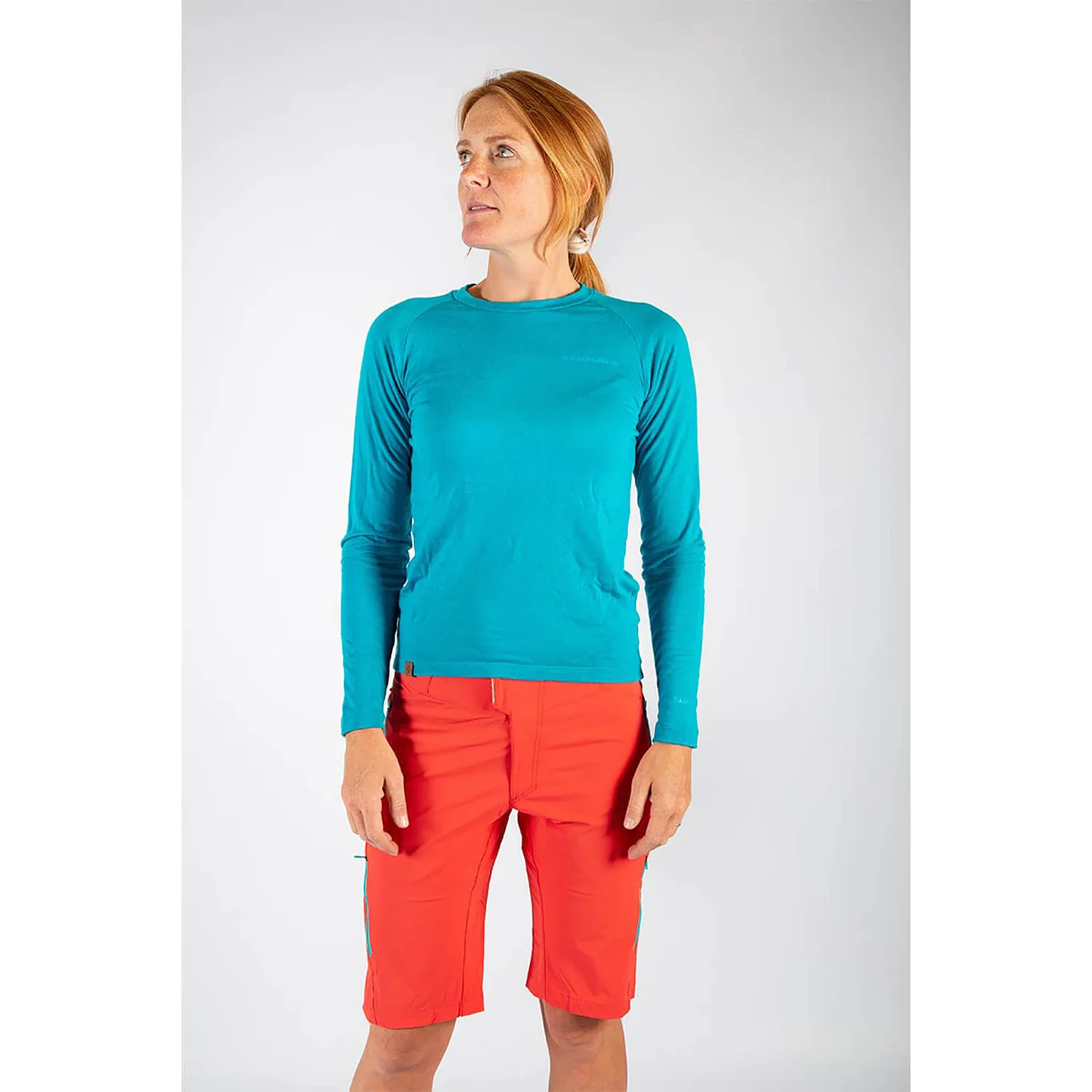Endura Women's BaaBaa Blend L/S Baselayer - Pacific Blue 5 Endura Women's BaaBaa Blend L/S Baselayer - Pacific Blue - Image 3