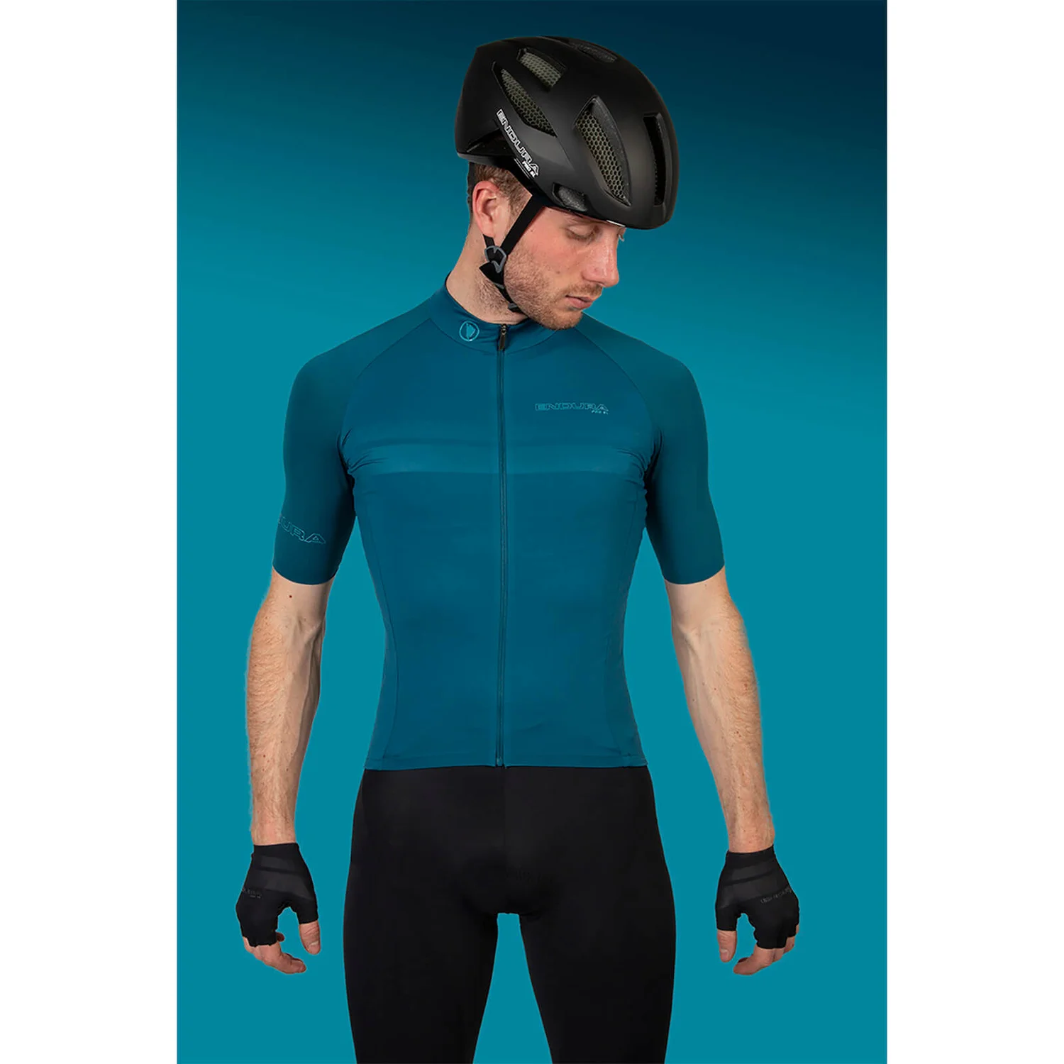 Endura Pro SL Helmet - Rainbow 5 Endura Pro SL Helmet - Rainbow - Image 3