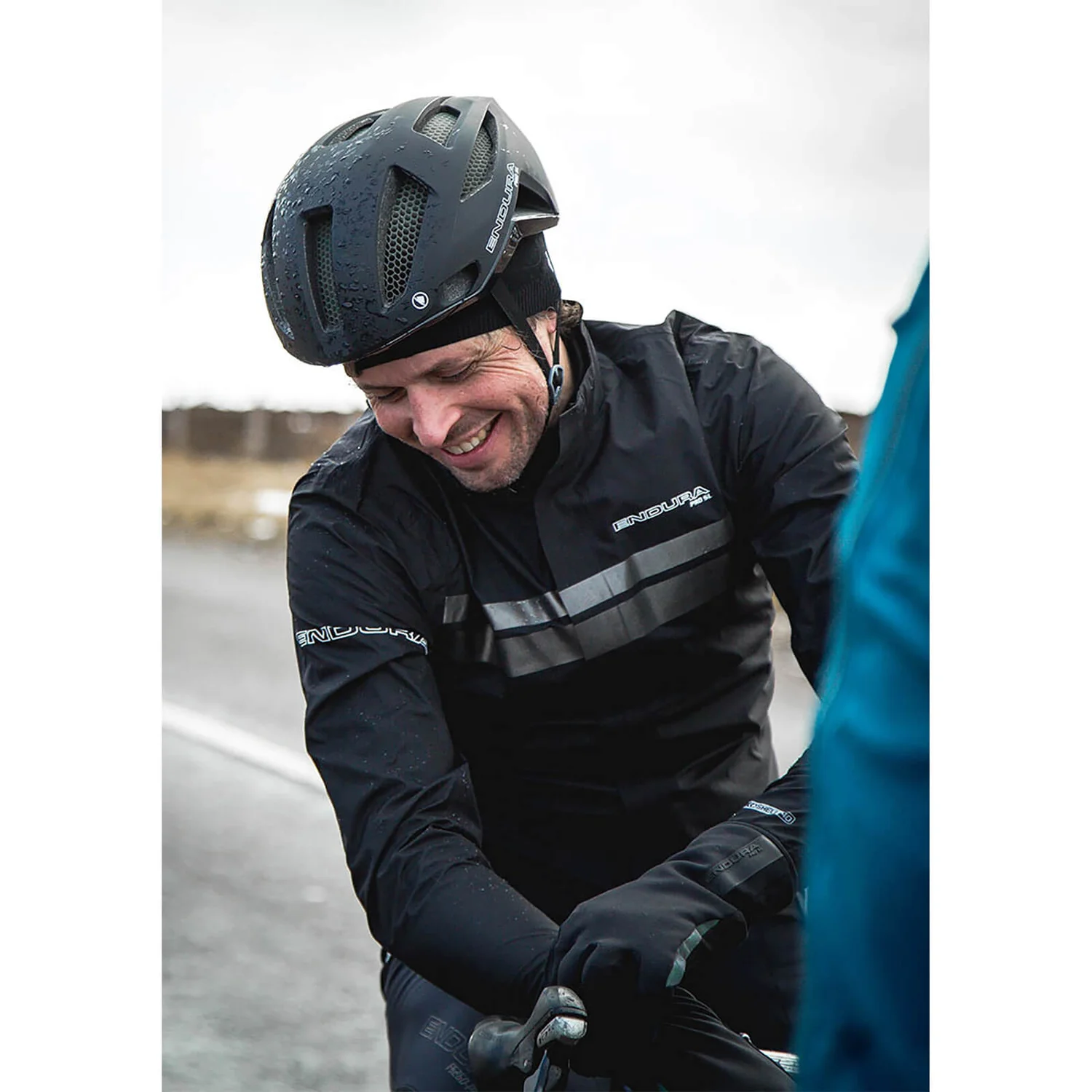 Endura Pro SL Headband - Black 5 Endura Pro SL Headband - Black - Image 3