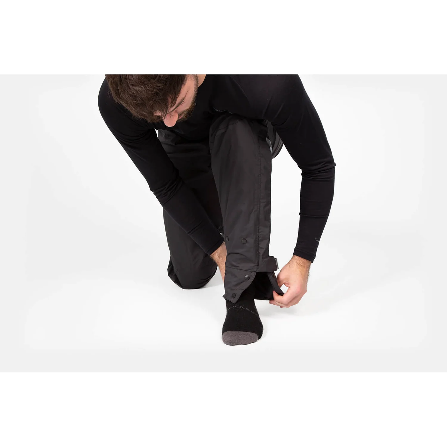 Endura Urban Luminite Waterproof Pant II - Anthracite 7 Endura Urban Luminite Waterproof Pant II - Anthracite - Image 5
