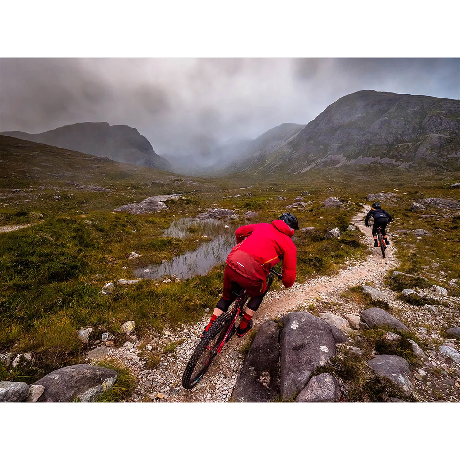 Endura MT500 Spray Short - Electric Blue 6 Endura MT500 Spray Short - Electric Blue - Image 4