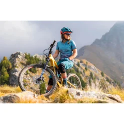 Endura SingleTrack MIPS® Helmet - Black 13 Endura SingleTrack MIPS® Helmet - Black -Endura 13649094 1224938381866562