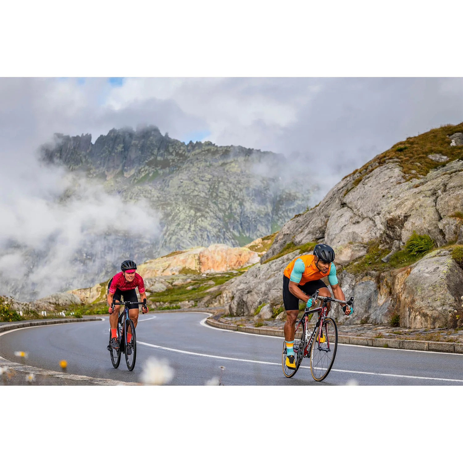 Endura Pro SL Lite Gilet - Hi-Viz Yellow 7 Endura Pro SL Lite Gilet - Hi-Viz Yellow - Image 5