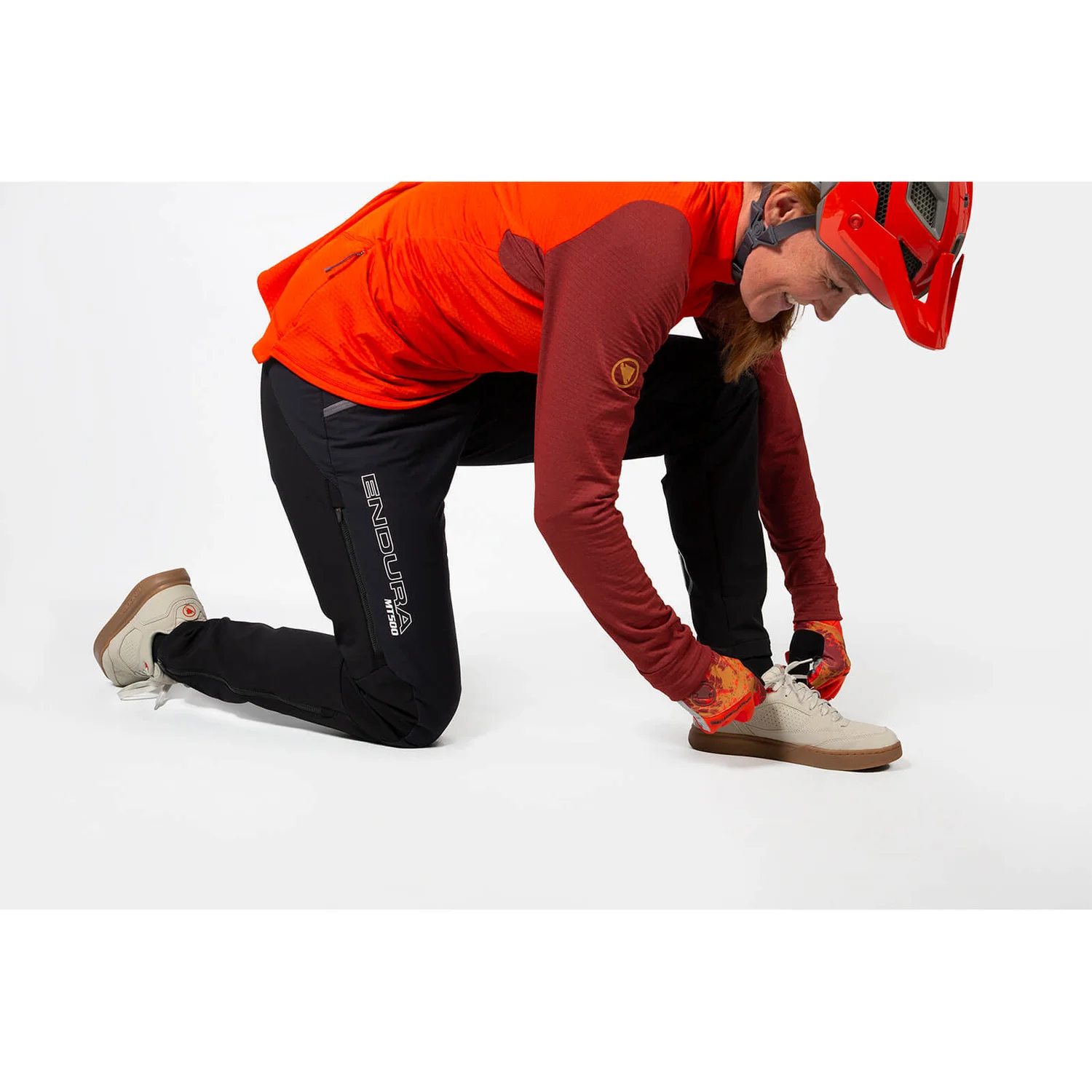 Endura Women's MT500 Freezing Point Trouser - Black 8 Endura Women's MT500 Freezing Point Trouser - Black - Image 6